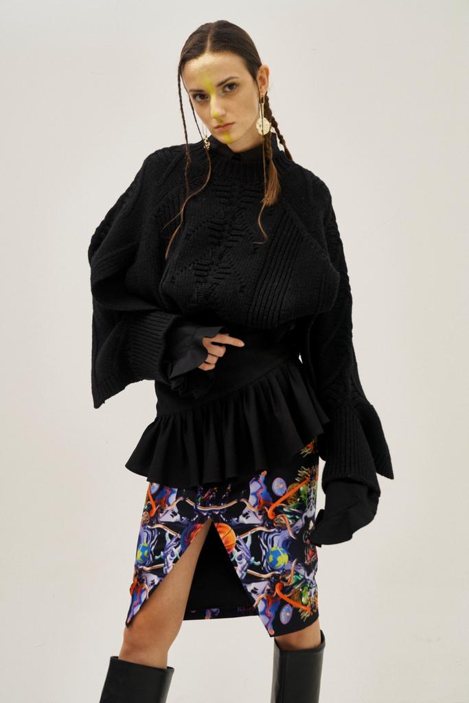Greedius Electric Slider Ruffle Front Slit H-Line Skirt