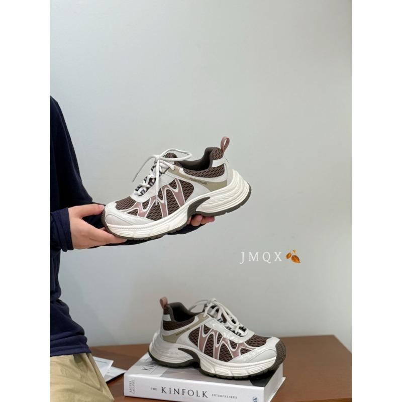 

Dad shoes women s leather color matching breathable platform travel shoes new round head lace-up soft sole casual sports shoes 39 коричневий