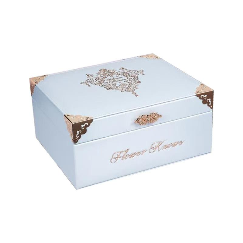 Flower knows Strawberry Rococo Lila Schmuckschatulle Limited Edition Periphere Aufbewahrungsbox Hohe Schönheit Leichter Luxus Exquisites Geschenk