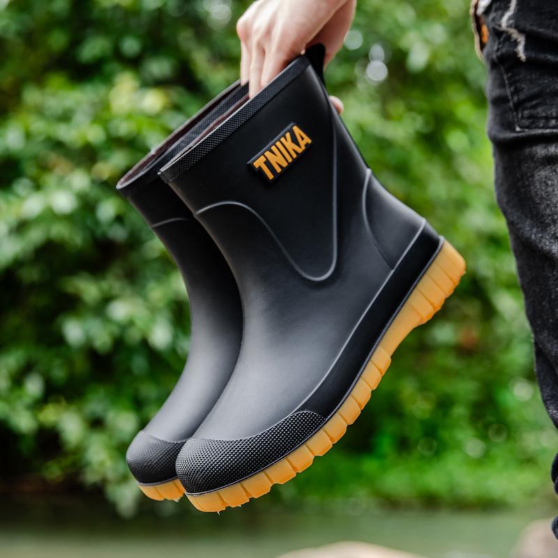 

Новые мужские дождевые ботинки с коротким голенищем, нескользящие водные ботинки с широким голенищем, резиновые сапоги, нескользящие ботинки со средним голенищем, модные, теплые водные ботинки для мужчин 44