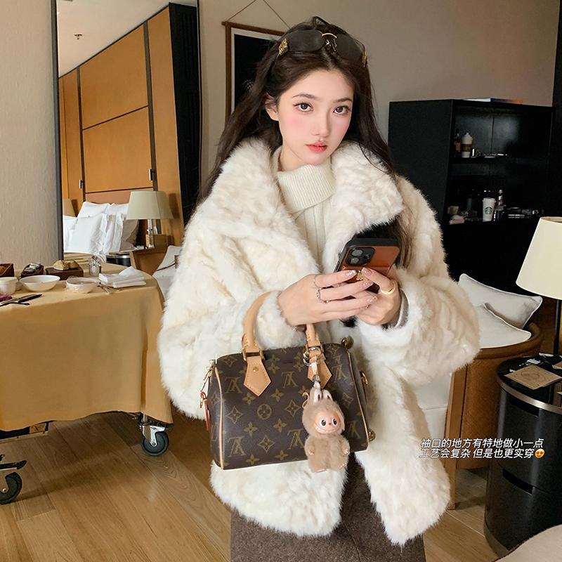 Winter stand-up collar lapel thickened fluffy environmentally friendly flower fox mink small short high-end fur integrated jacket women