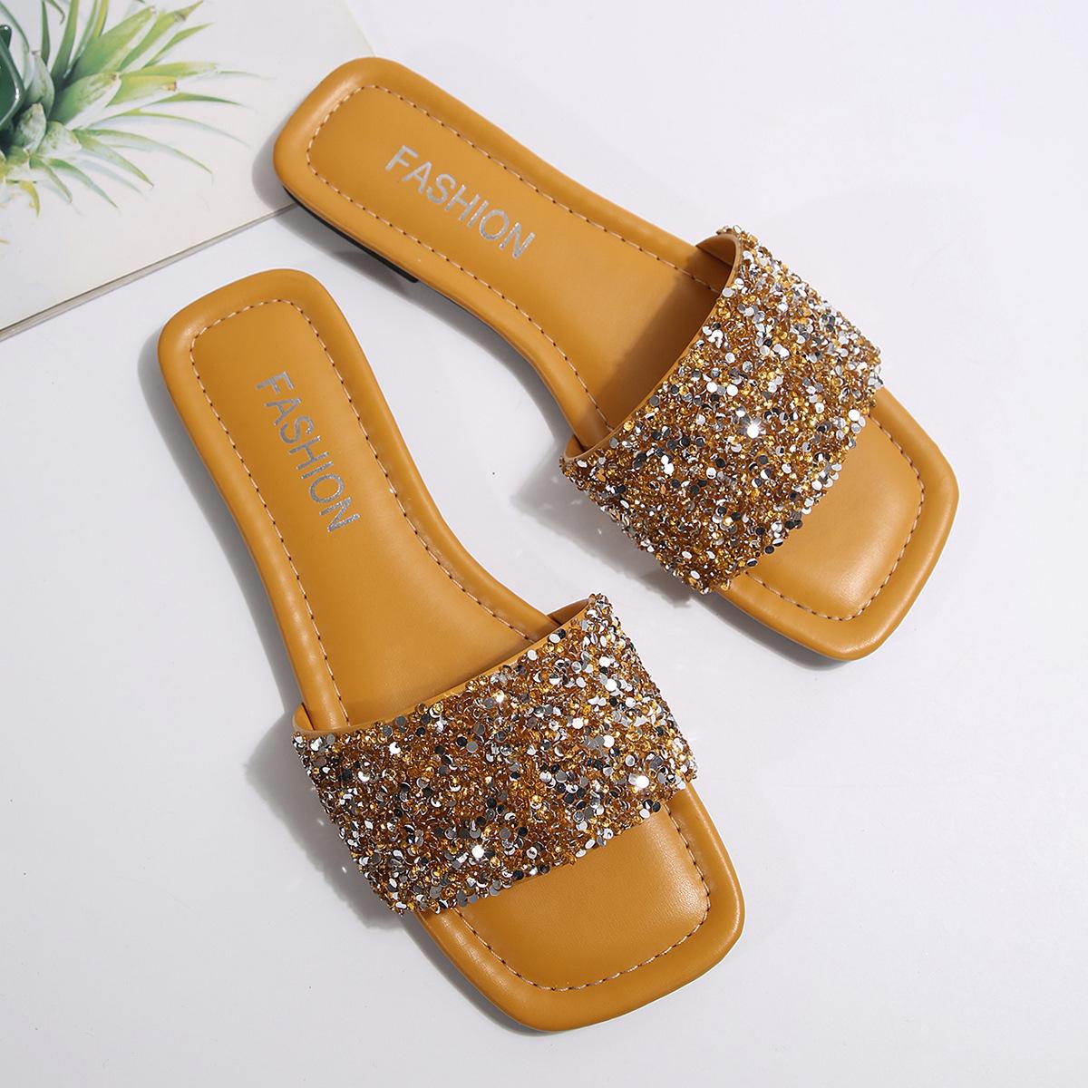 

Сказочный ветер блестящие квадратные тапочки женские лето 2025 новые повседневные плоские пляжные крутые тапочки 43 имбирный