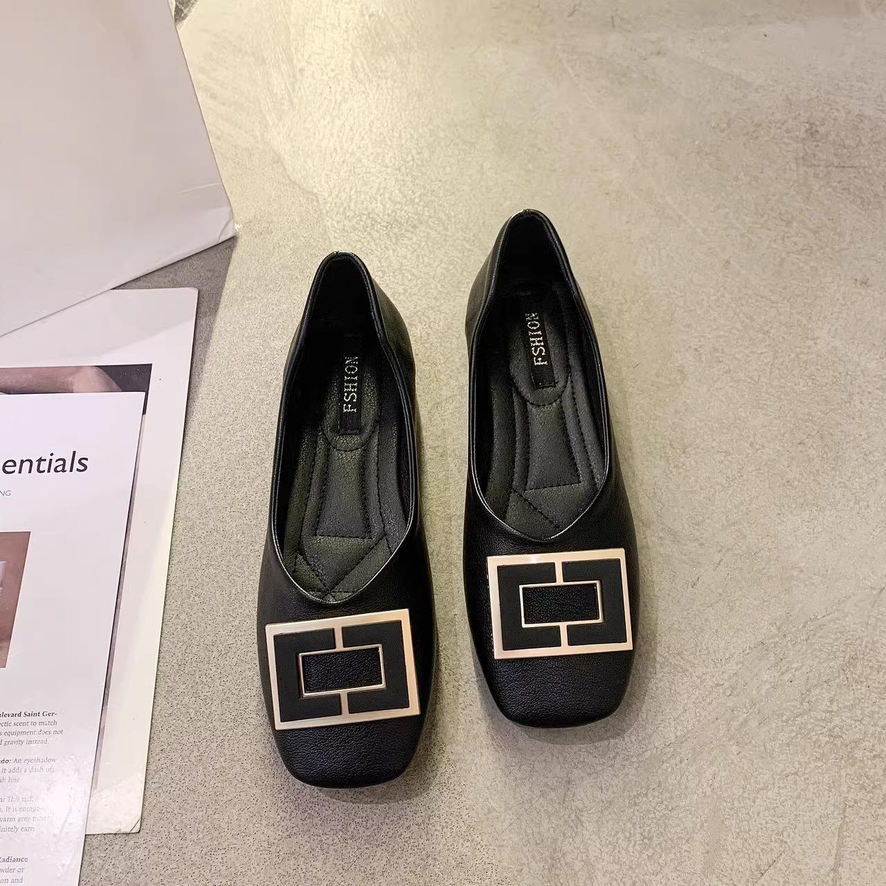 

Single shoes women s summer 2025 new French soft leather summer flat-bottomed Doudou spring and autumn soft-soled fairy spring gentle shoes 40 чорний
