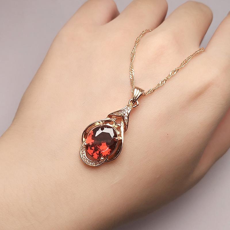 Rich Imitation Garnet Ring Set, Retro Gold-Plated Three-Piece Set.