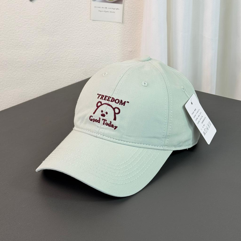 Fashion Hat bear embroidery Korean version spring and summer new Korean version cartoon cute baseball cap female big head circumference showing
