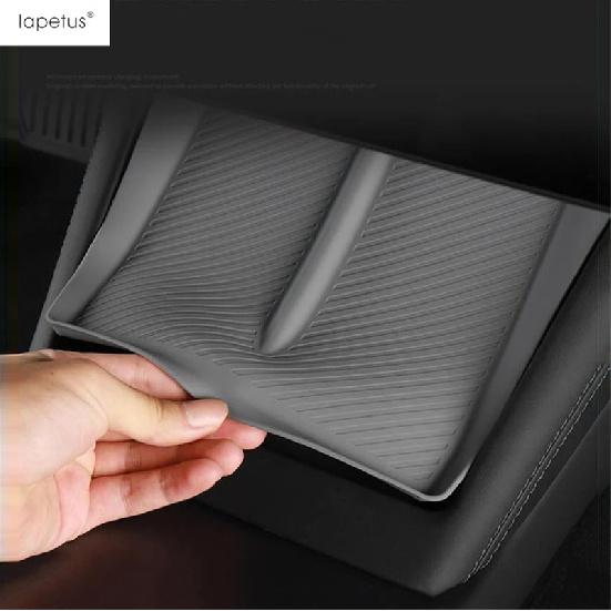 For Tesla Model 3 2024 Silicone Non-Slip Pad Car Central Control Mobile Phone Wireless Charging Pad Accessories Interior Refit
