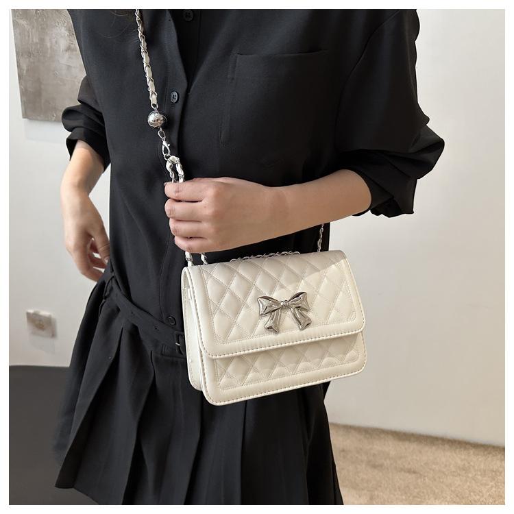 Fashion Rhombus Quilted Small Shoulder Bag Trendy Chain Crossbody Bag Casual Faux Leather Handbag for Women CLE
