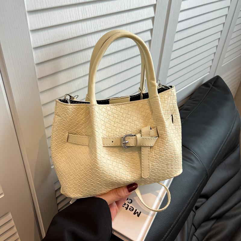 

Premium niche woven bucket bag new large-capacity commuter women s bag pu messenger bag dumpling bag handbag бежевий