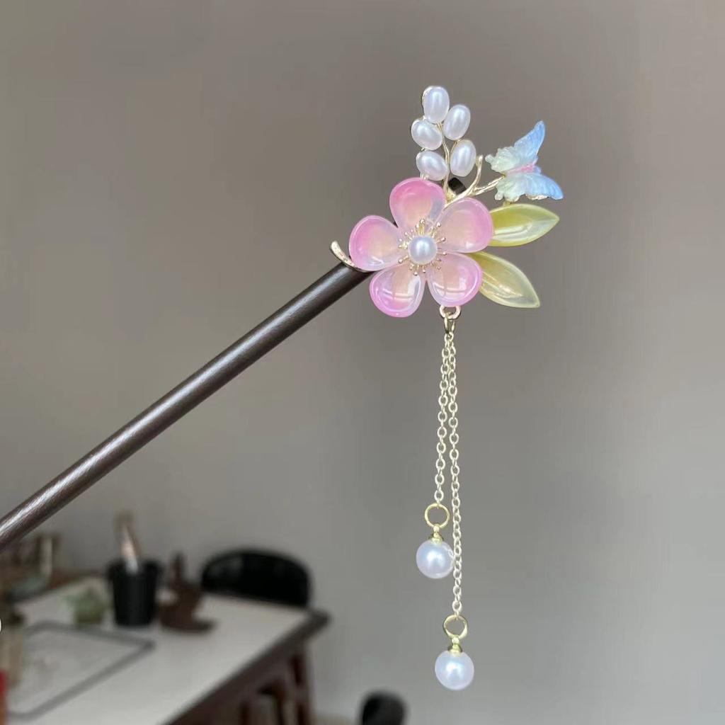 Luxury Flower Tassel Hairpin For Women Handmade Wooden Floral Hair Stick Hanfu Hair Accessories Vintage Elegant Girls Hairpins