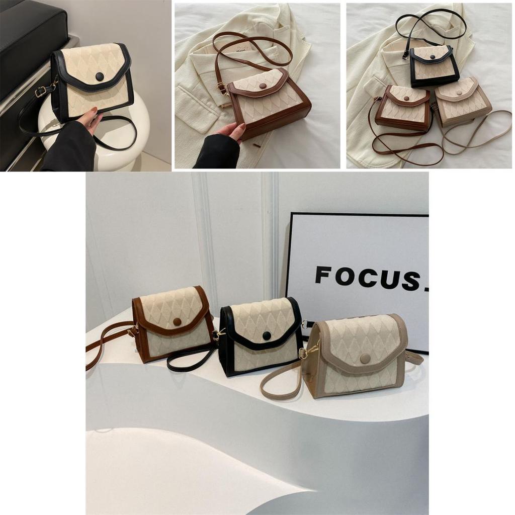 Trendige kleine Umhängetasche mit Karostich-Details, perfekt für Alltagsoutfits