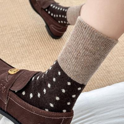3 Paar Dicke Warme Retro Spleißfarbe Polka Dot Wollsocken für Damen Herbst und Winter
