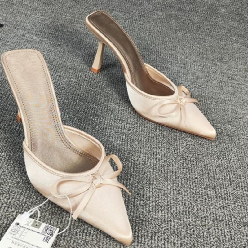 Mode Damenmode Baotou Sandalen Frühling Neu Spitzkopf Flacher Mund Schmetterlingsknoten Rutschfest Verschleißfest Hohe Absätze