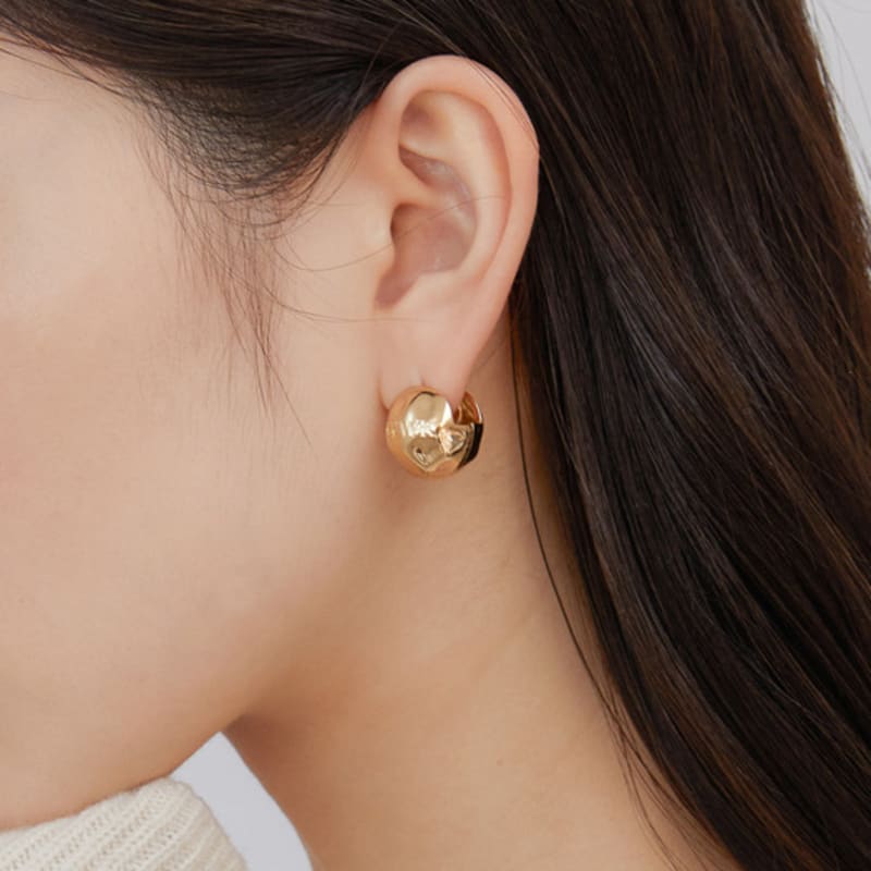 Byweekend Hammer Ball Earring