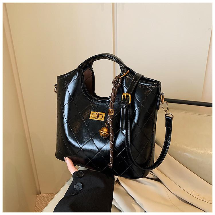 Ielgy Retro Portable Diamond Bucket Bag All-Match Niche Design One-Shoulder Messenger Bag