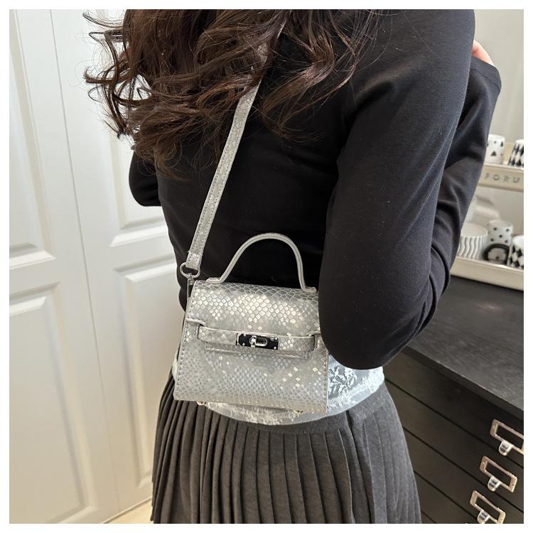 Texture Casual Retro Large Capacity Lock Buckle Handheld Crossbody Small Square Bag For Women