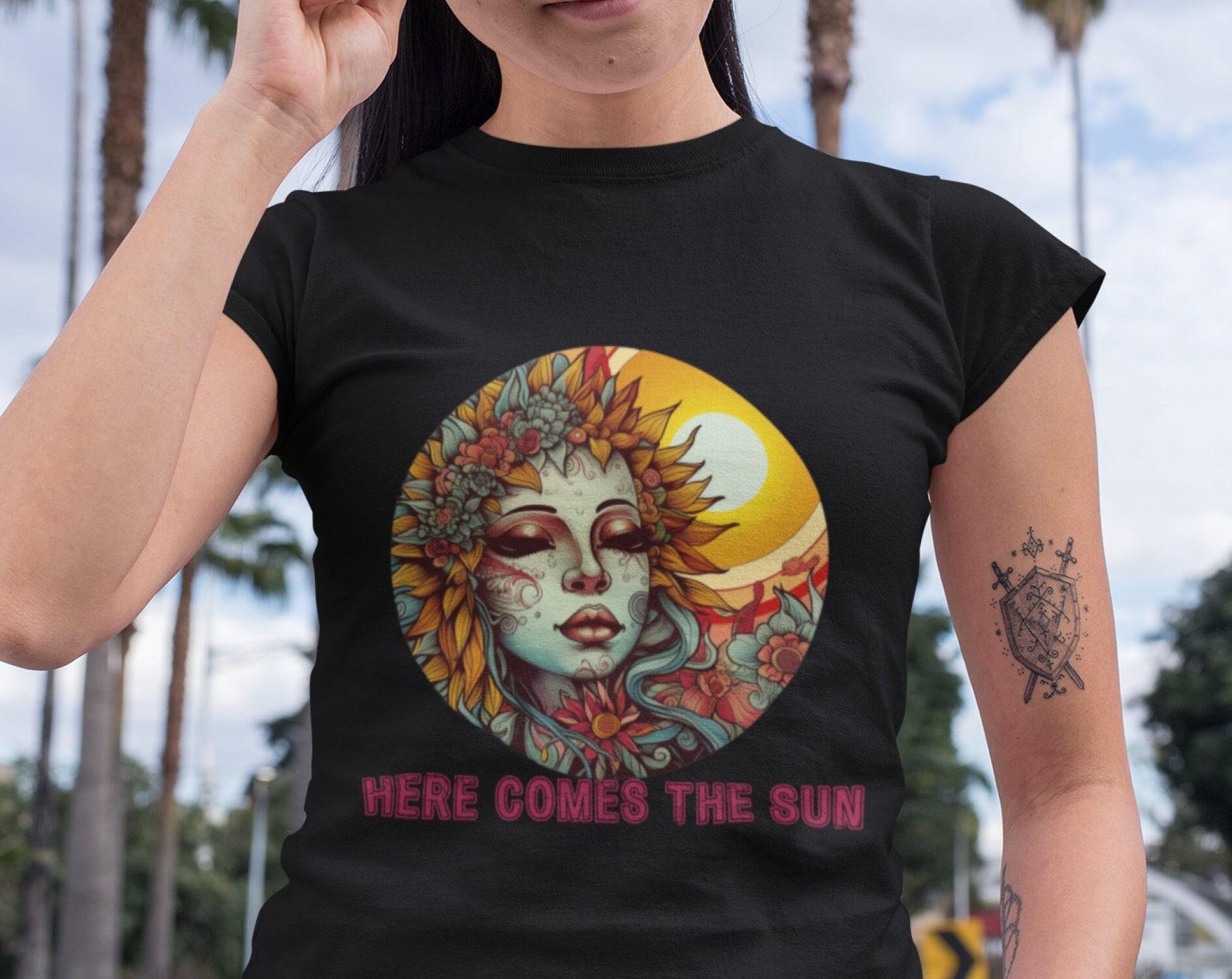 Here Comes the Sun T-Shirt: Retro Floral Sun Face Tee L