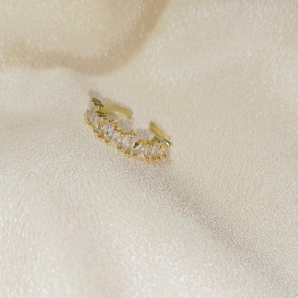 Super Sparkly Zircon Open Ring: Trendy, Eye-Catching Luxury Design for Women