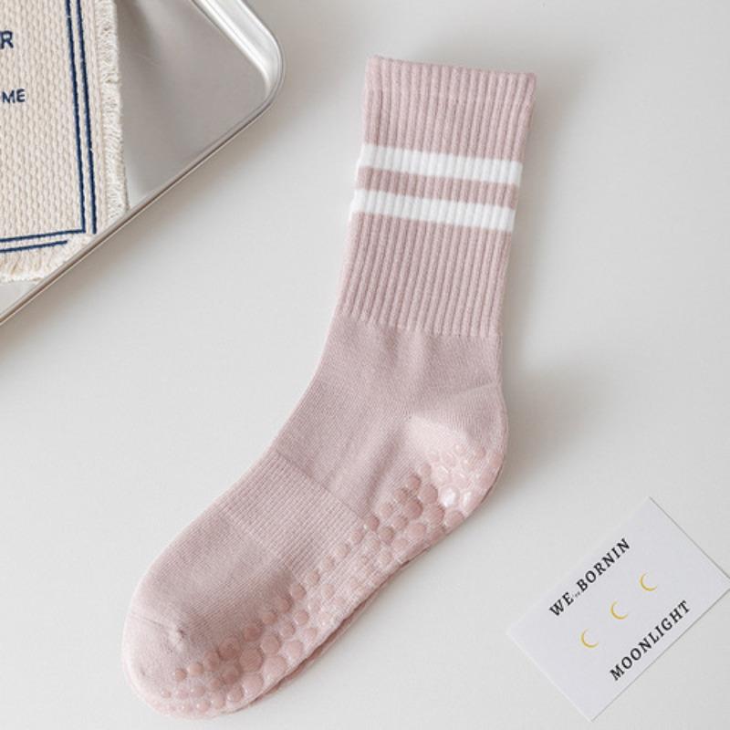 Einfarbige Yogasocken aus Baumwolle bis zur Mitte der Wade, rutschfeste Sportsocken mit Silikonunterseite, für Damen, für Indoor-Fitness, Trampolin, Tanz, Pilates