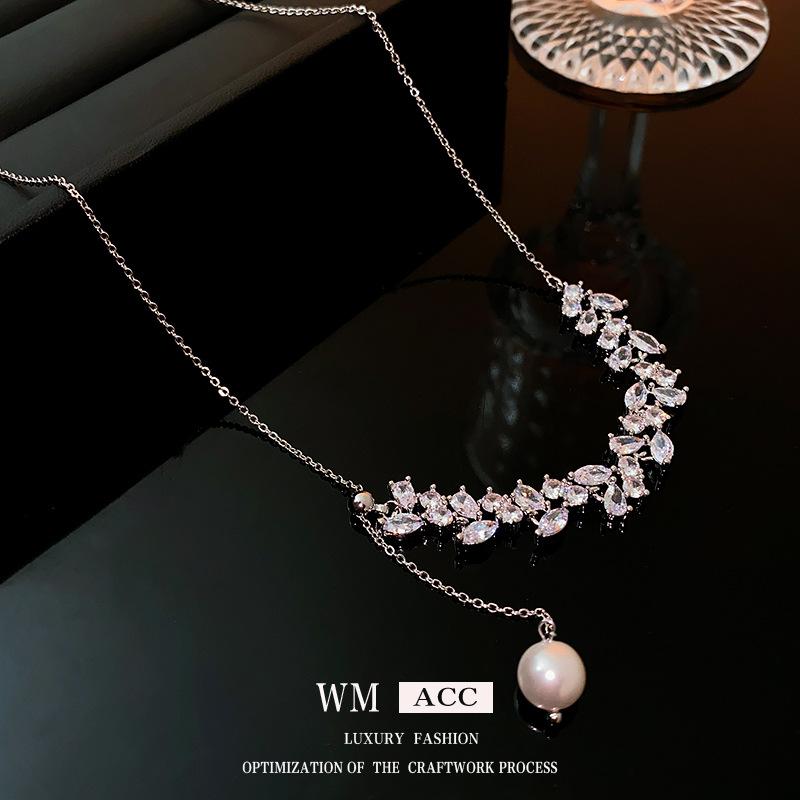 

Новые модные персонализированные ожерелья. Модные подвески в стиле ретро. Модные ретро-колье.