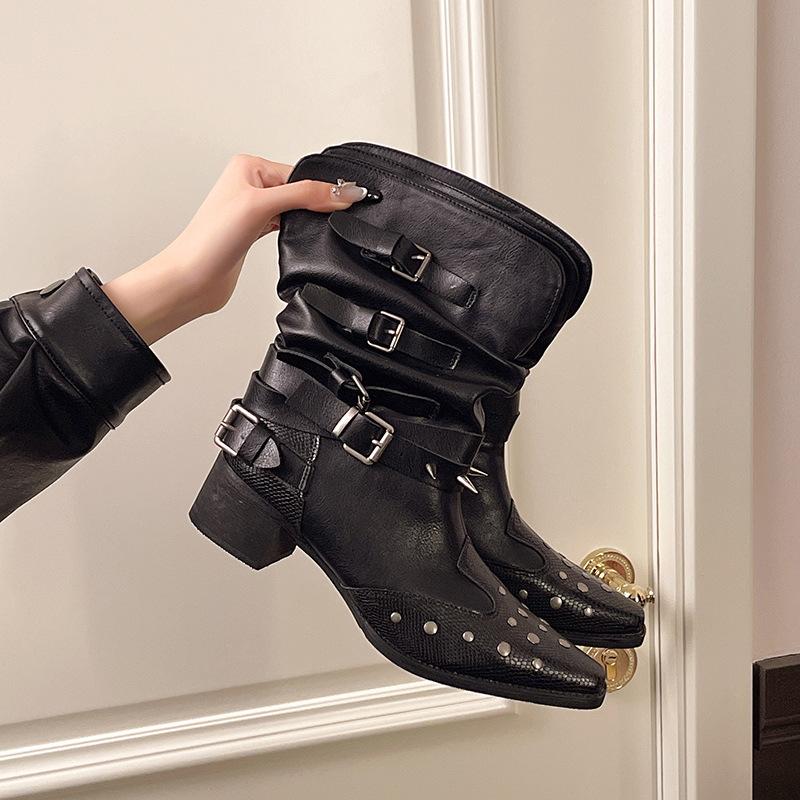 

Черные плиссированные ковбойские ботильоны с V-образным вырезом, с заклепками, с острым носком, на толстом каблуке, ботинки Мартин женские, новые весенне-осенние 2025 40 чёрный