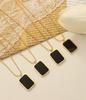 European Retro Black Shell Pendant Necklace, 18K Gold-Plated Titanium Steel Clavicle Chain (P528)