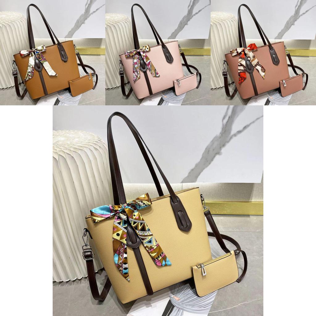 Fashionable Oversized Tote Handbag With Inner Compartments For Leisure And Shopping