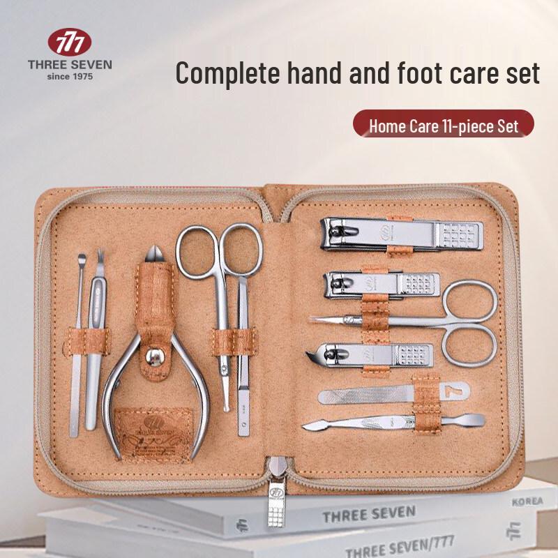 777 Three Seven NTS-1026 11-Piece Manicure & Pedicure Set