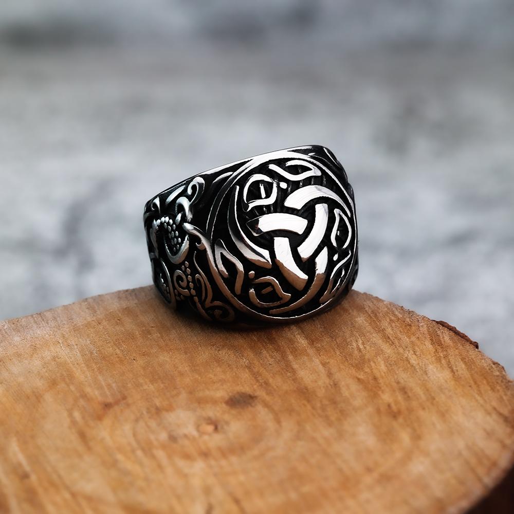 Vintage Viking Dragon Titanium Steel Ring for Men Fashion Jewelry Stainless Steel Band Unique Design