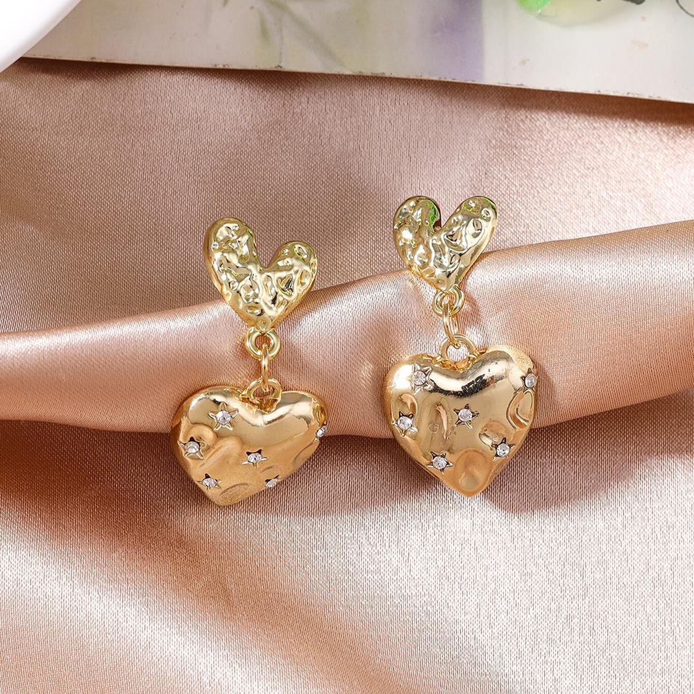 Fashion Gold Color Love Heart Earrings for Women Girls Crystal Stud Earrings Party Holiday Jewelry Gifts