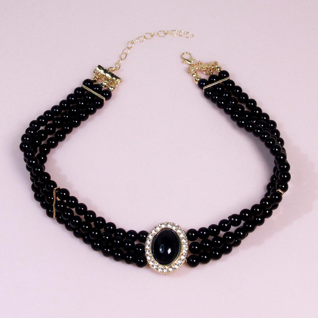 Elegantní lehký luxusní trojitý perlový náhrdelník Nový trend šperků Módní dámský náhrdelník Párty dárek