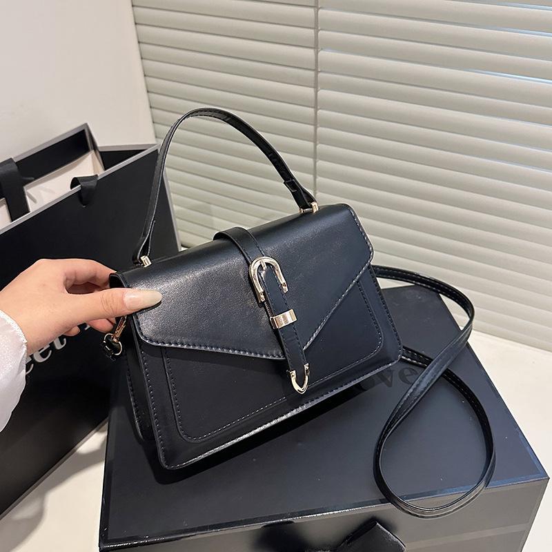 Commuter Niche Bag Messenger Bag Women's 2025 New Trendy and Versatile Simple Shoulder Bag Textured Small Square Bag