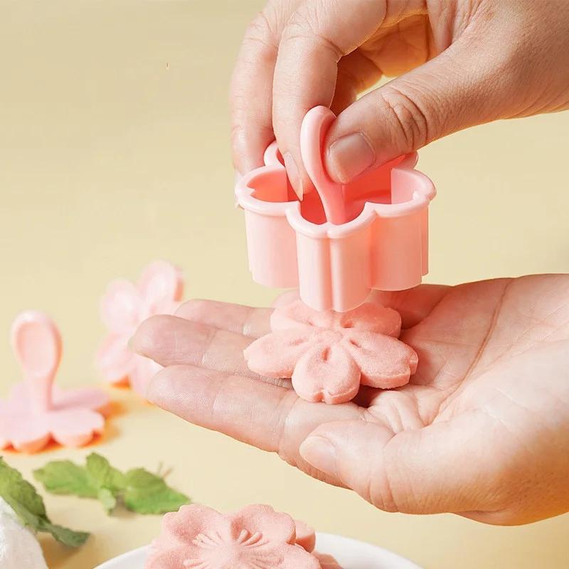 5pcs/set Sakura Cookies Mold Stamp Biscuit Mold Fondant Cranberry Cookies Flower Shape Press Flower Baking Plastic Cookie Cutter