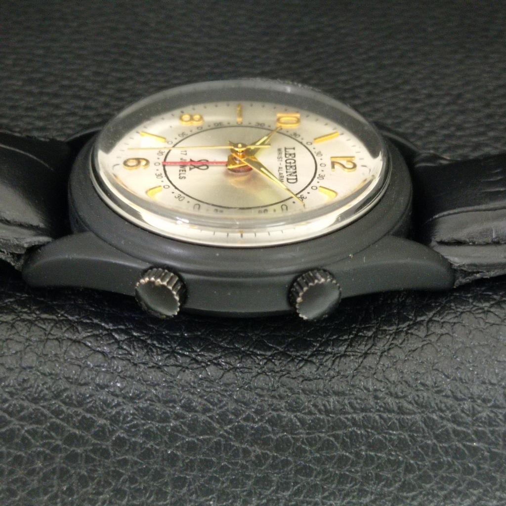 SWISS VINTAGE LEGEND HAND-WINDING MENS REFURBISHED ALARM WATCH A707528-1