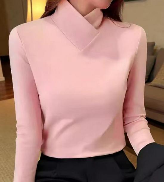 Women's Half-High Collar Fleece Base Layer Shirt – Versatile Long Sleeve T-shirt for Autumn/Winter.