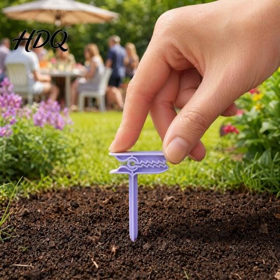 Beach Blanket Fixing Stake 4Pcs Towel Clip Stake Windproof Outdoor Picnic Clips Sand Spikes Portable Holder Mat Clamps