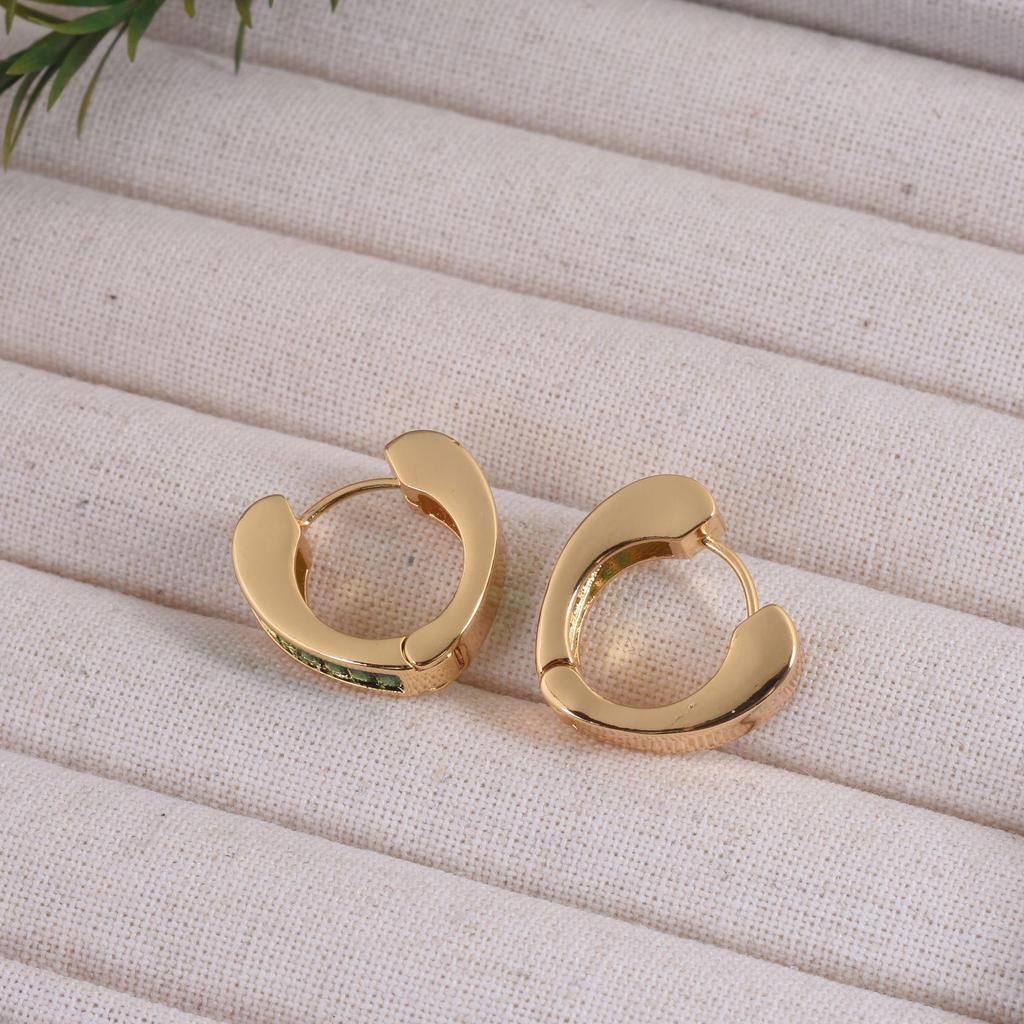 Elegant Heart-Shaped Zircon Ear Cuffs – Versatile, Stylish European & American Design