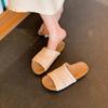 Sapatos de mulher – Sandálias