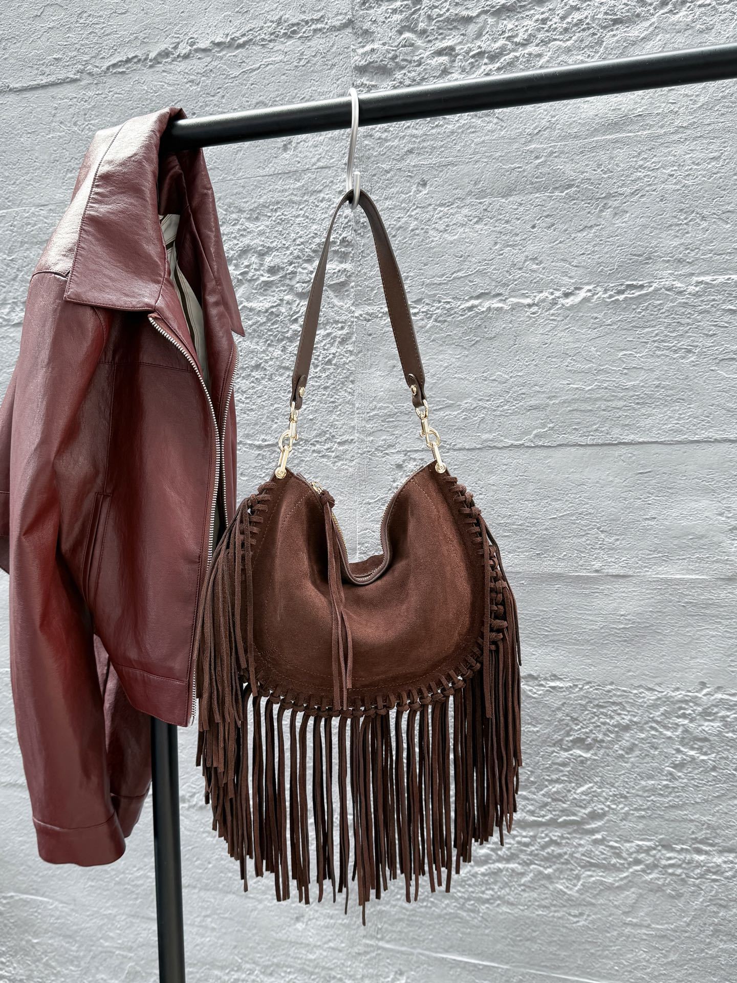 

High-Grade Realistic Cowhide Retro Messenger Bag Underarm Bag 2025 And Retro Single Shoulder Crossbody Bag Handbag 32x3x23.5 колір темно кави