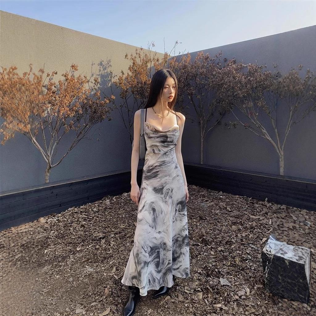 Coffee break French temperament waist floral suspender dress women's new summer seaside vacation dress