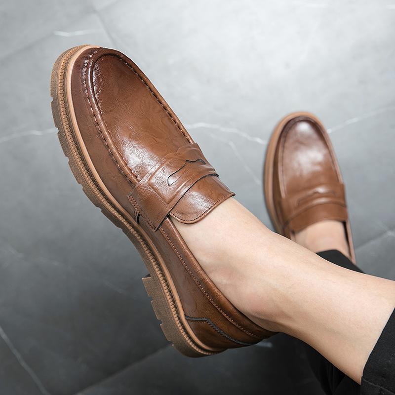Scarpe Vera Pelle Uomo Mocassini Slip on Business Casual Scarpe in Pelle Mocassini Classici Morbidi Hombre Scarpe Uomo Traspiranti Piatti