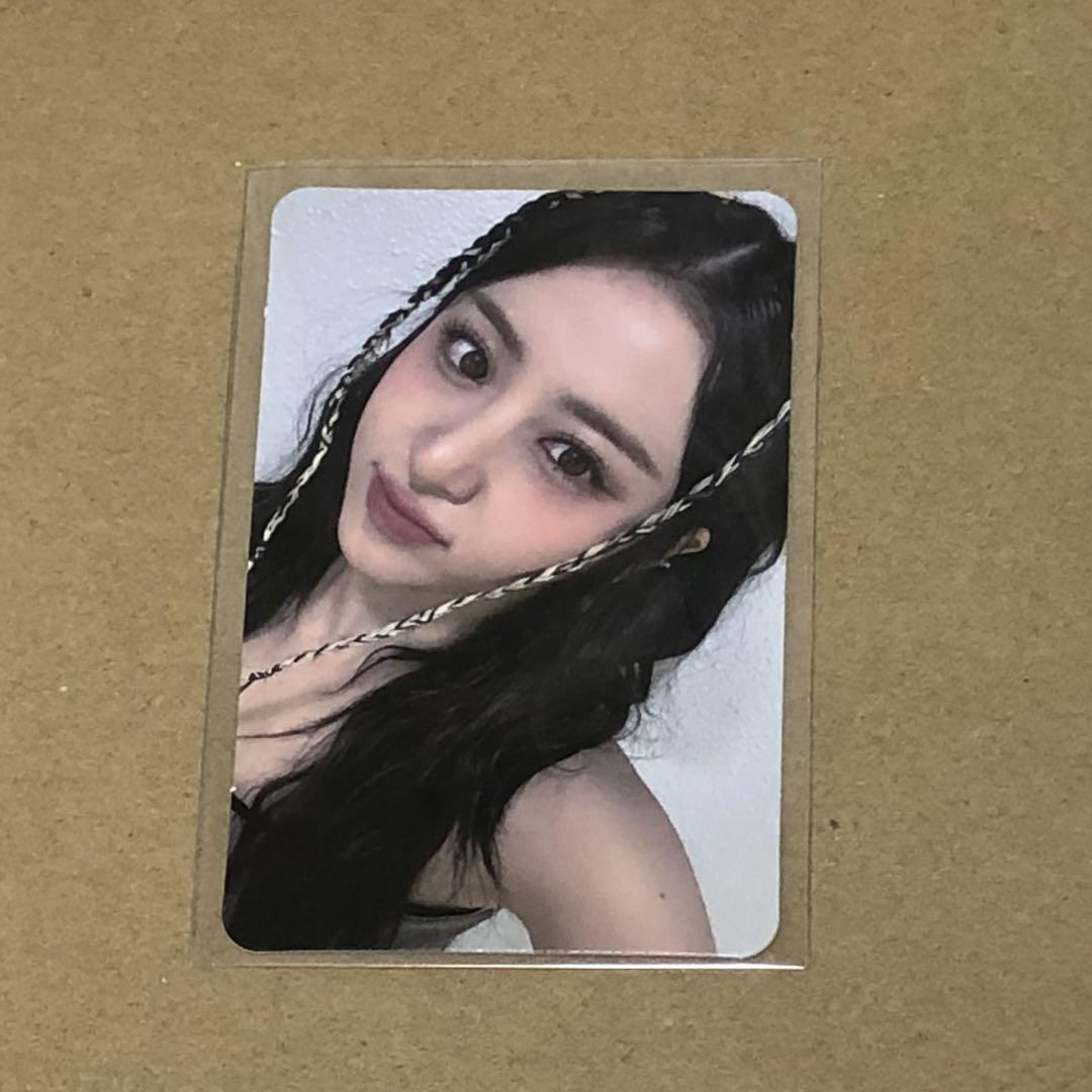 

[USED] lesserafim unforgiven yizhiyu Rakidro Yunjin