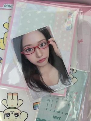 [USED] IVE (Ive) MINIVE Minive Sea Green Bonus Red Glasses Trading Card Ahn Yujin (AN YUJIN)