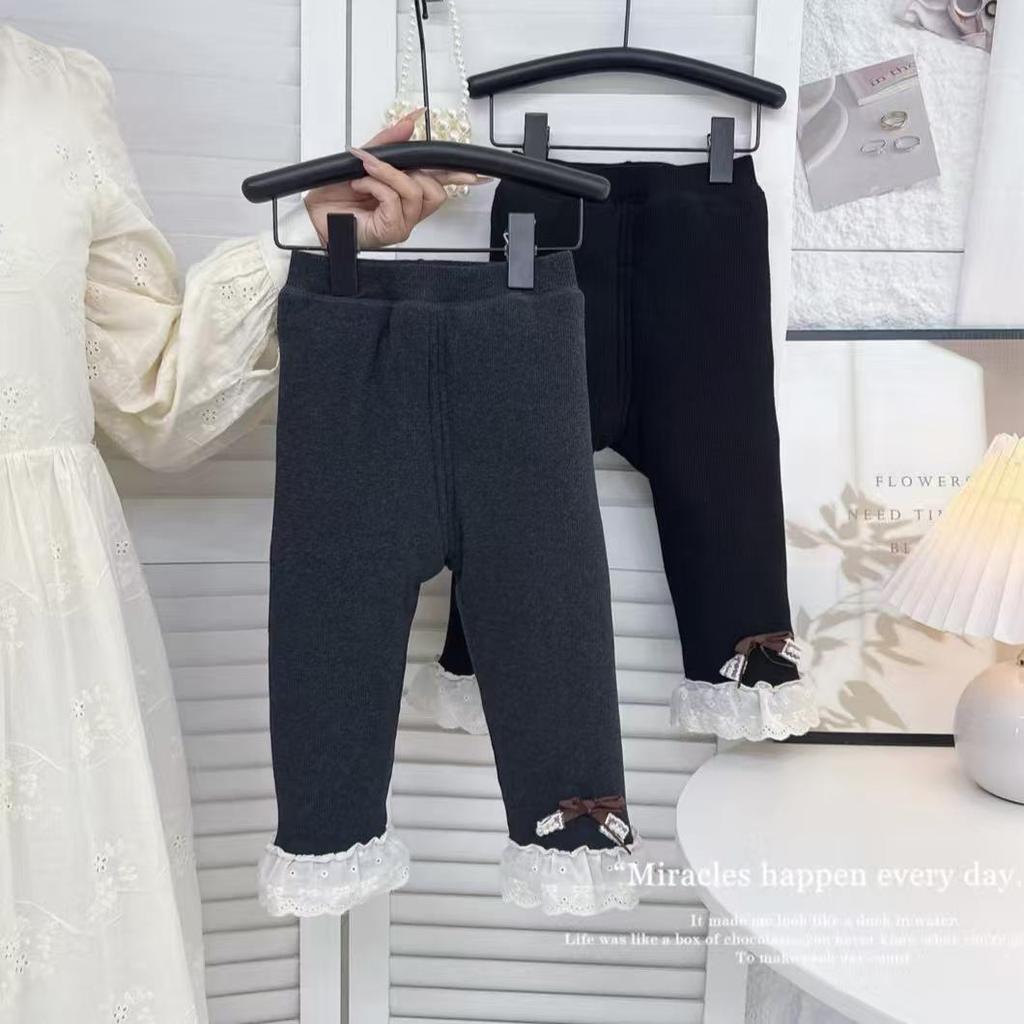 Girls' Winter Lace-Trim Cotton Base Layer Pants: Stylish, Comfortable, Kindergarten-Ready