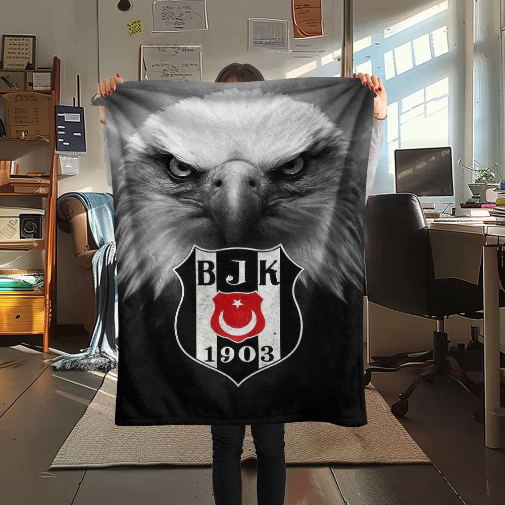 1PC Besiktas Gymnastics Club Patterned Flannel Blanket Suitable For All Seasons for Home Decor Warmth and Comfort Gifts Holiday Present