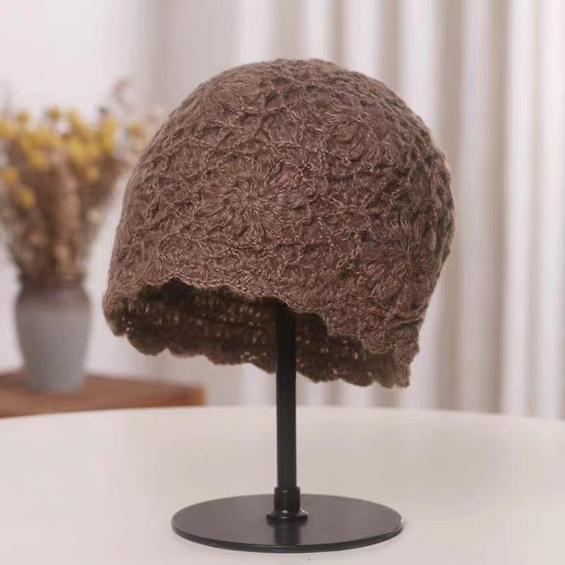 Hat Women's Autumn and Winter Thickened Beret Handmade Knitted Hat Wool Beret Sweet Baotou Hat Women's Autumn and Winter