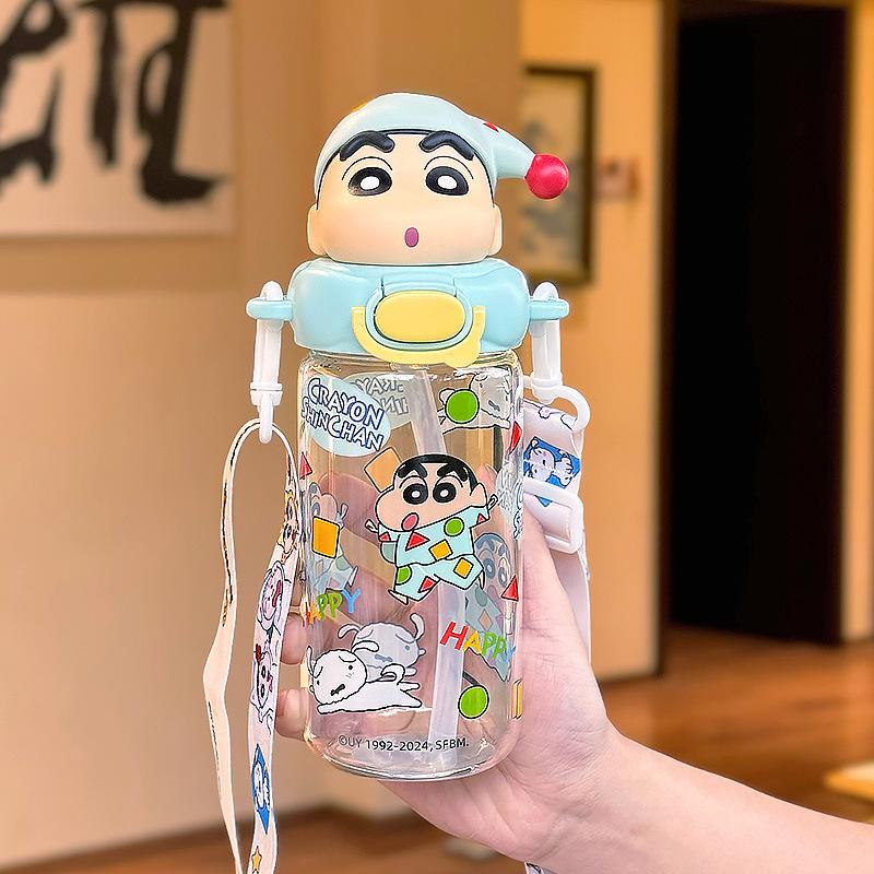 1 Piece Cute Cartoon Crayon Shin-Chan Summer Portable Strap Cup Creative 330/580Ml Straw Cup Home Ornament Unisex Holiday Gift