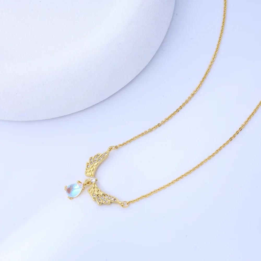 Fashion, dazzling gemstones, angel wings, titanium steel necklaces, women's personality, versatile, light luxury, clavicle chain