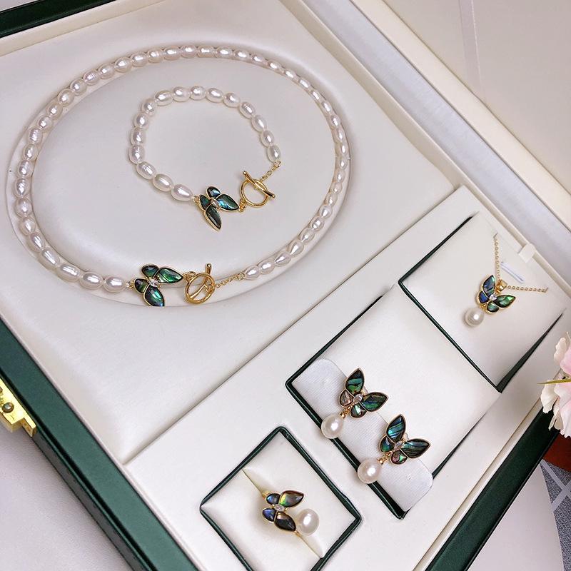 Elegant Freshwater Pearl Necklace Set with Abalone Shell Butterfly Inlays for Women