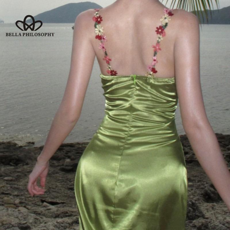 2024 sommer Französisch Vintage Grün Kleider Frauen Bestickt Blume Urlaub Stil Meer Satin Halter Kleider