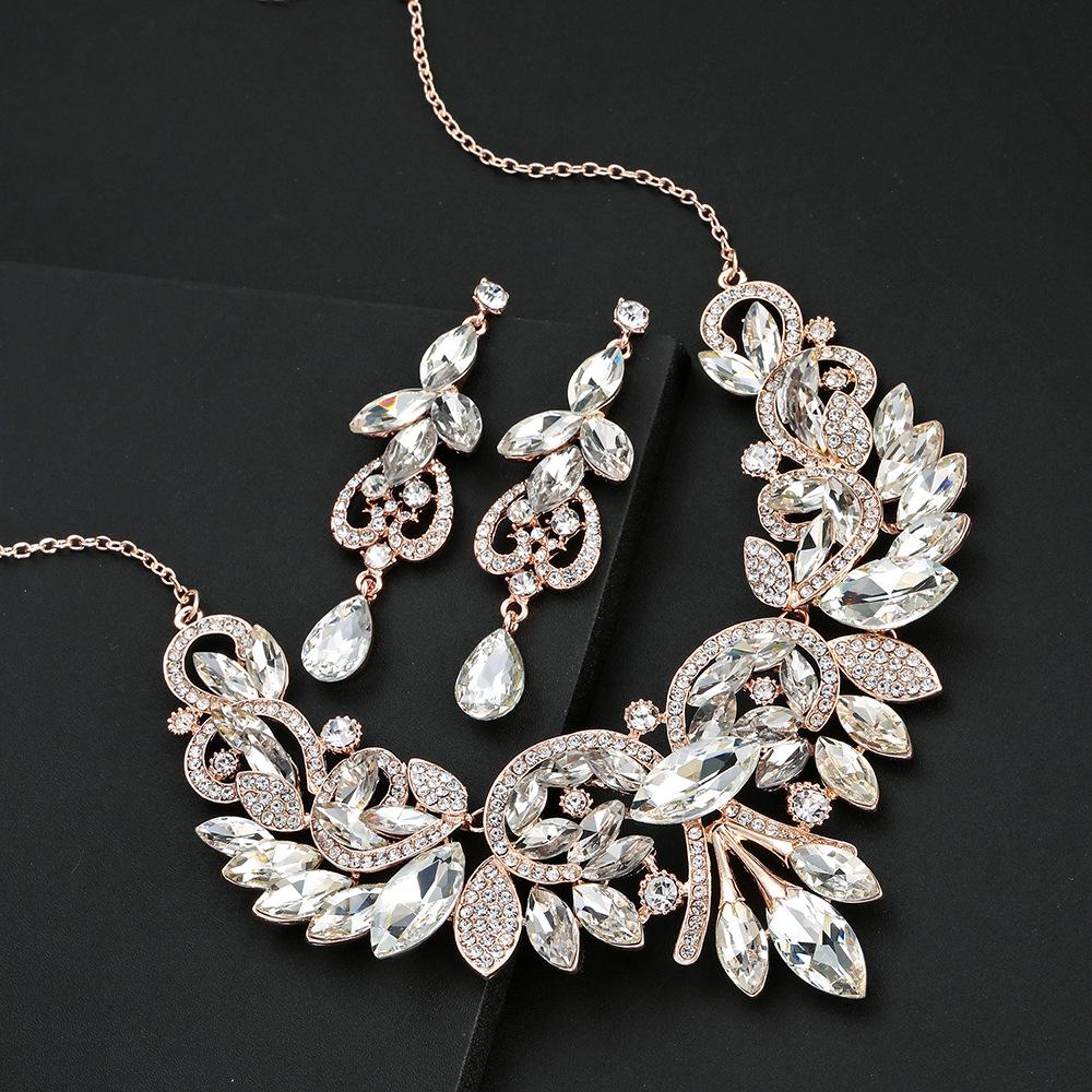 Fashion suit Earrings Necklace Accessories Two-piece set Luxury banquet dress Versatile European and American exaggerated style
